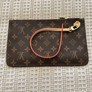 Source Unknown Brown Monogram Wristlet with Red-Edged Strap 9”x6”